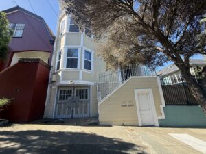 Photo of 1573 McKinnon Ave.  San Francisco CA-0